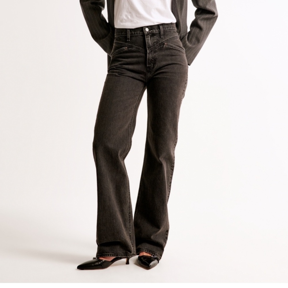 Abercrombie High Rise 90s Relaxed Jean
